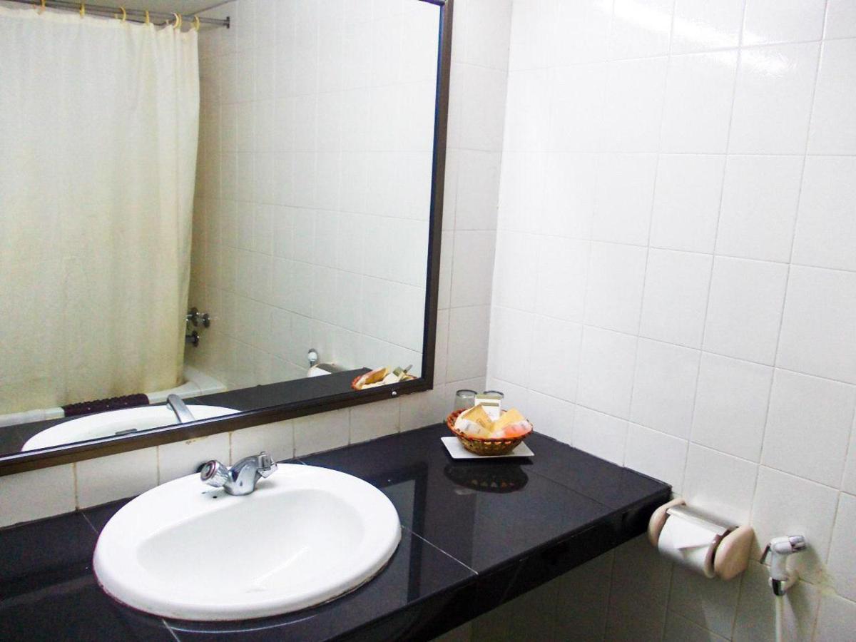 Hotel Grand Crystal Alor Setar Extérieur photo