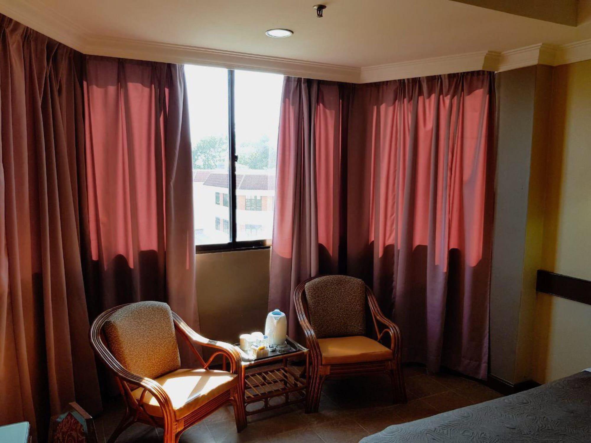 Hotel Grand Crystal Alor Setar Extérieur photo