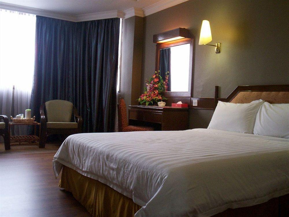 Hotel Grand Crystal Alor Setar Extérieur photo