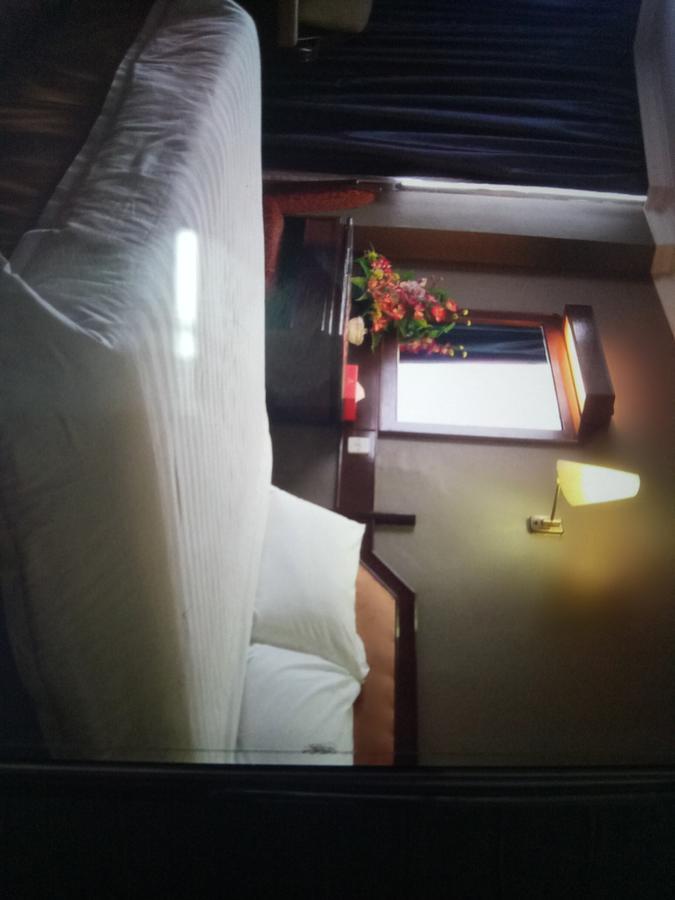 Hotel Grand Crystal Alor Setar Extérieur photo